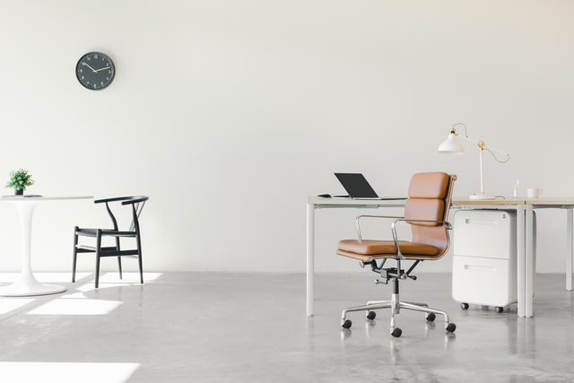 Office that shows you how to save on furniture for your new office