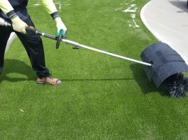Cleaning artificial grass