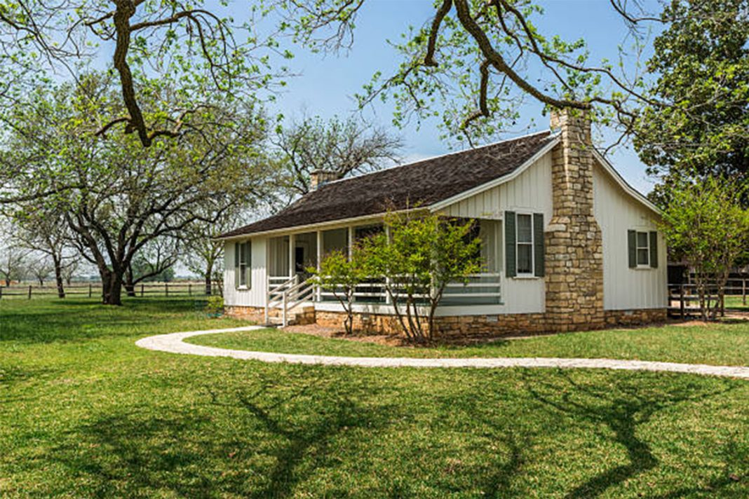 farm houses for sale in texas hill country