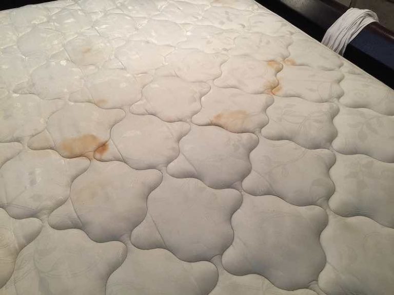 What Causes Dark or Light Stain on The Mattress?