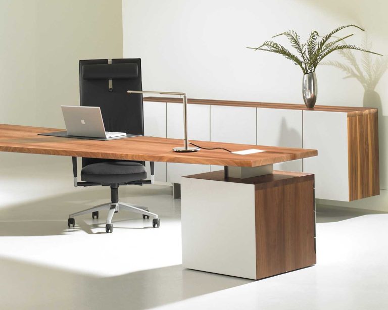 Choosing high quality office furniture