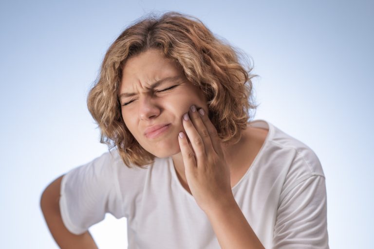 Why Does My Tooth Hurt Weeks After a Cavity Filling?